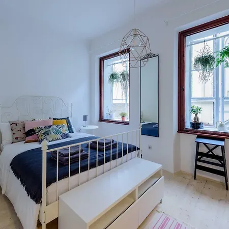 Central Garden Studio Apartman *